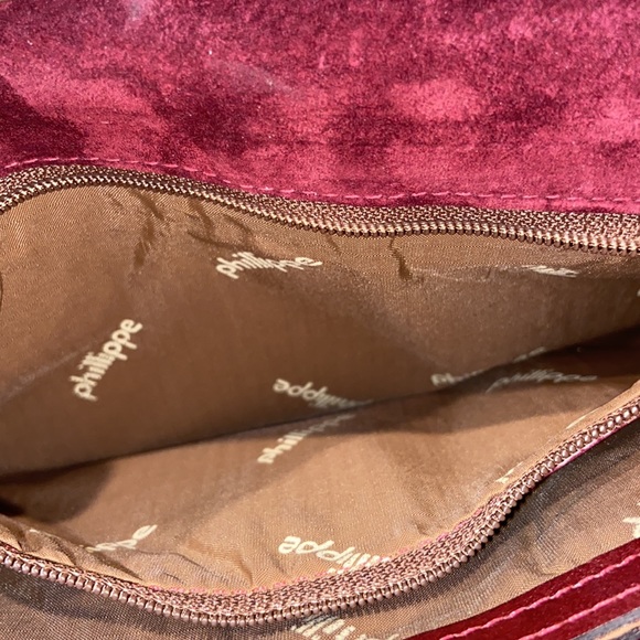 Philippe Oversized wristlet. Chocolate color with red under tone. - Picture 11 of 13